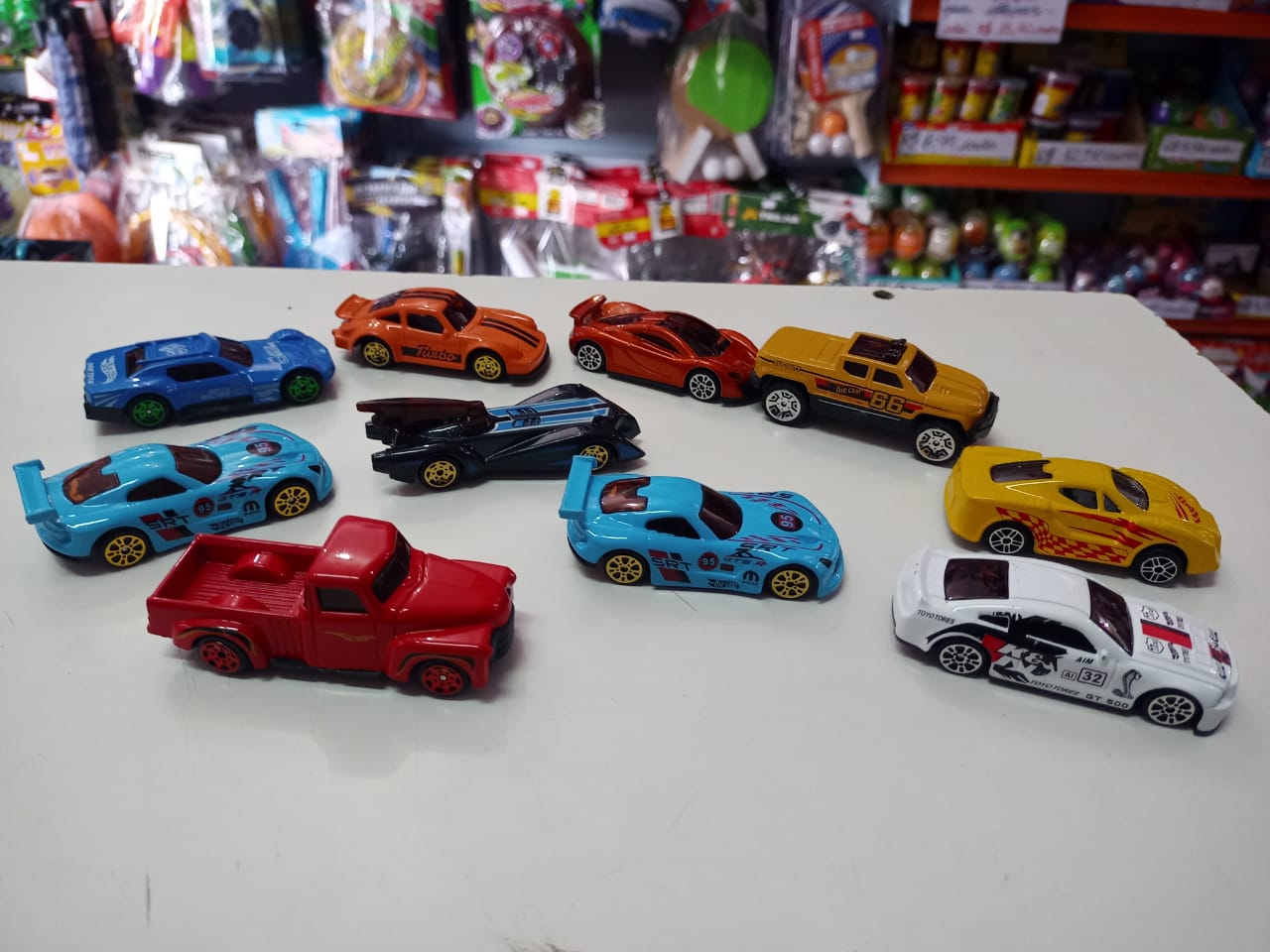 Hot Wheels Conjunto de Veículos 10 Carros Sortidos - Pirlimpimpim Brinquedos