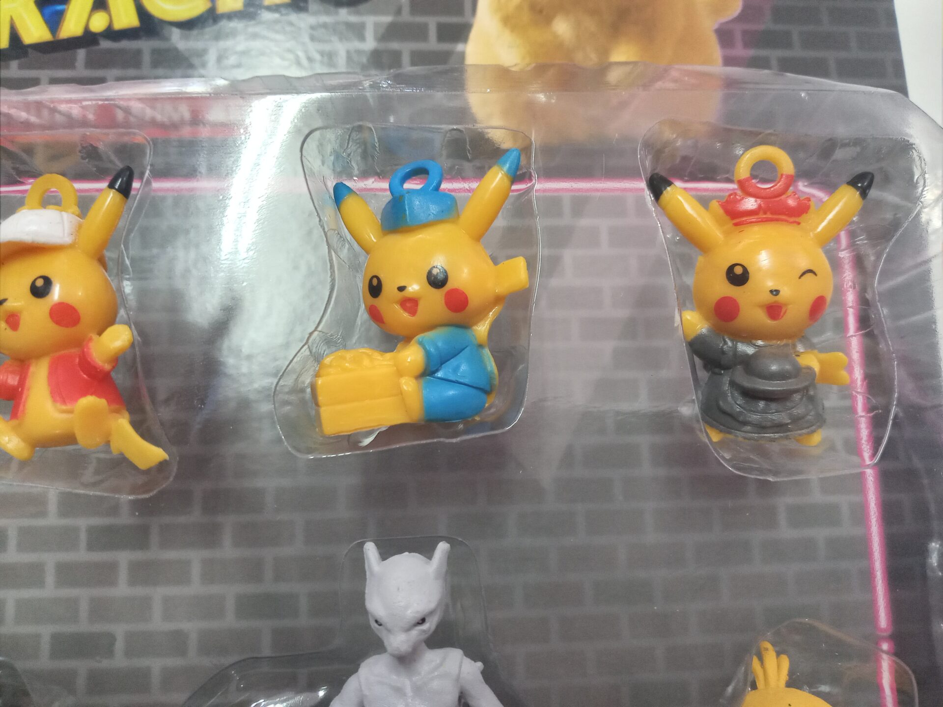 Cartela do Pokemon com 6 peças – Maior Loja de Brinquedos da Região