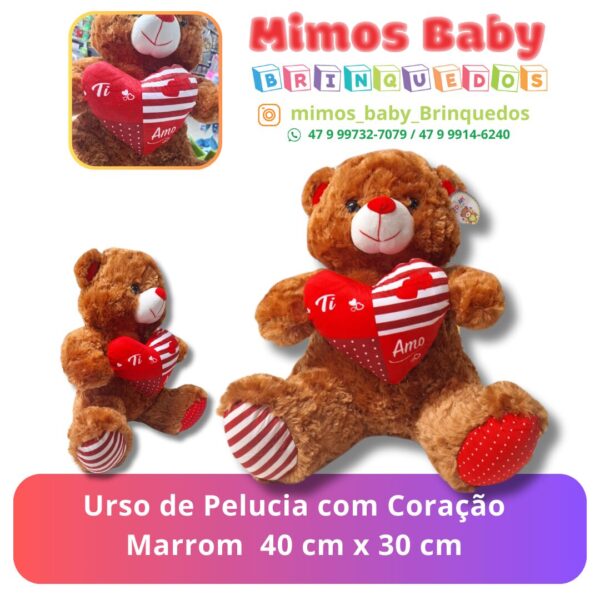 Urso de Pelucia com Coração Marrom  40 cm x 30 cm