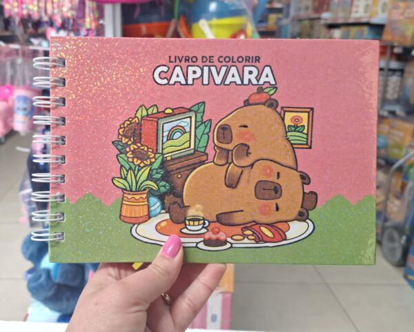Livro Bobbie Goods Capivara Capa Rosa com Brilho - Image 4